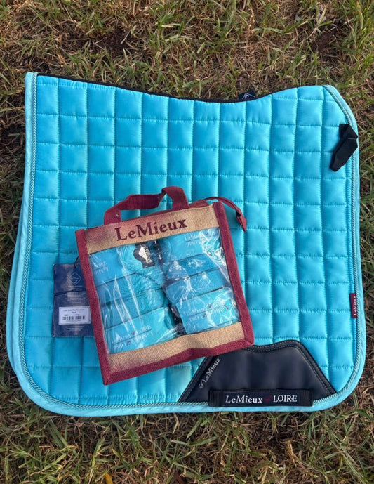 LeMieux azure dressage saddle pad & bandages (L)
